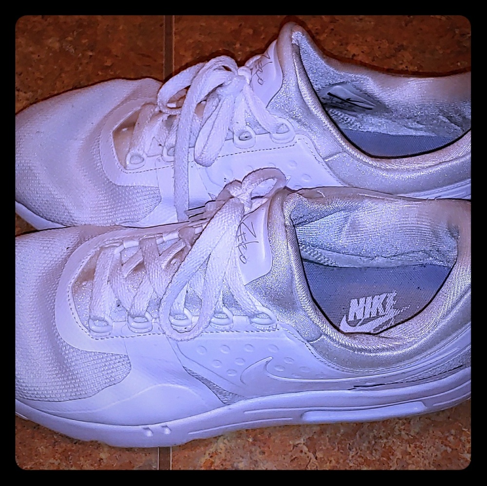 NIKE AIR MAX ZERO “TRIPLE WHITE”